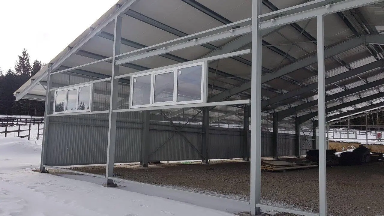 Zemědělské haly v lokalitě Vrbice u Vacova, rozměry 22 x 42 m – fotografie 6