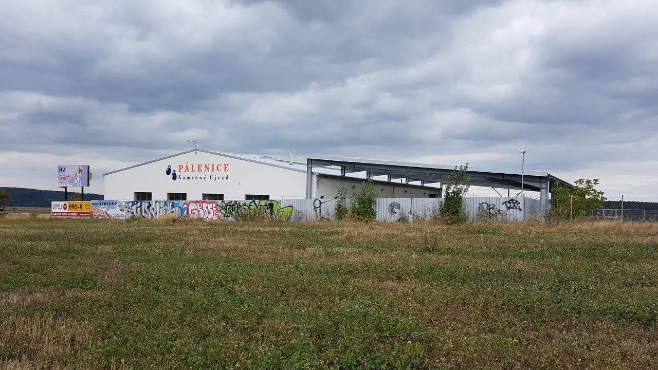 Přístřešek v lokalitě Kamenný Újezd u Českých Budějovice, rozměry hala 28 x 35 m a přístřešek 19,5 x 35 m – fotografie 8