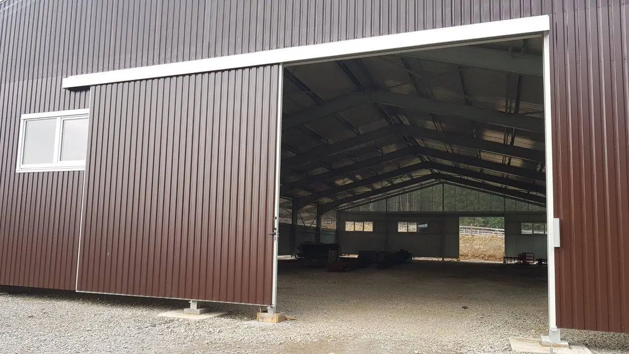 Zemědělské haly v lokalitě Vrbice u Vacova, rozměry 22 x 42 m – fotografie 3
