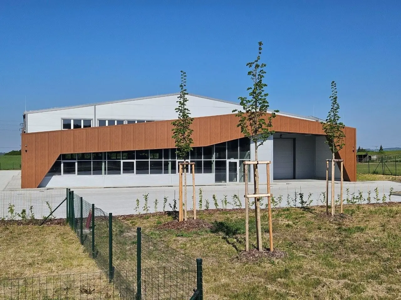 Skladová hala s expedicí v lokalitě Písek, rozměry 30 x 54 m – fotografie 5