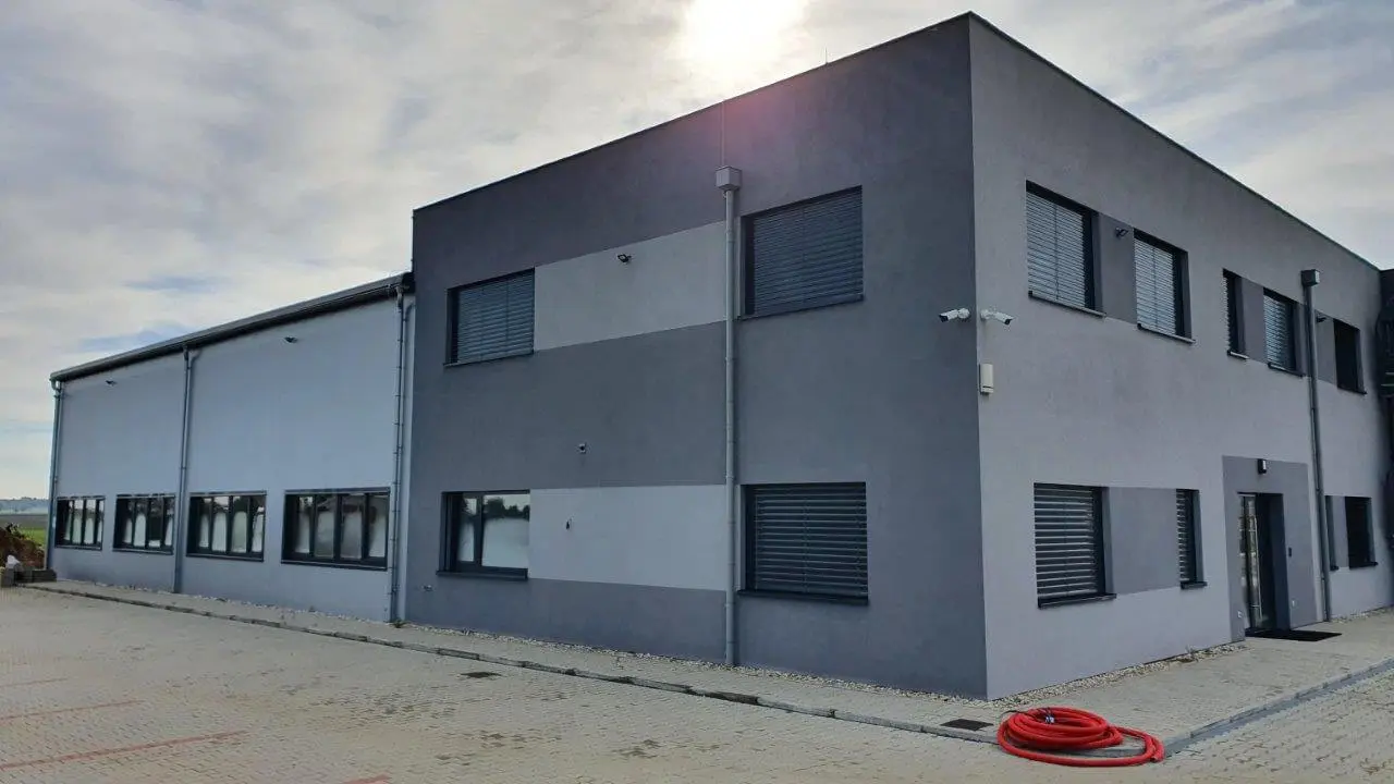 Ocelová konstrukce - Heliport v lokalitě Chotouň, rozměry 1. etapa - 18 x 20 m a 5 m výška + 18 x 20 x 5 - 2. etapa – fotografie 6