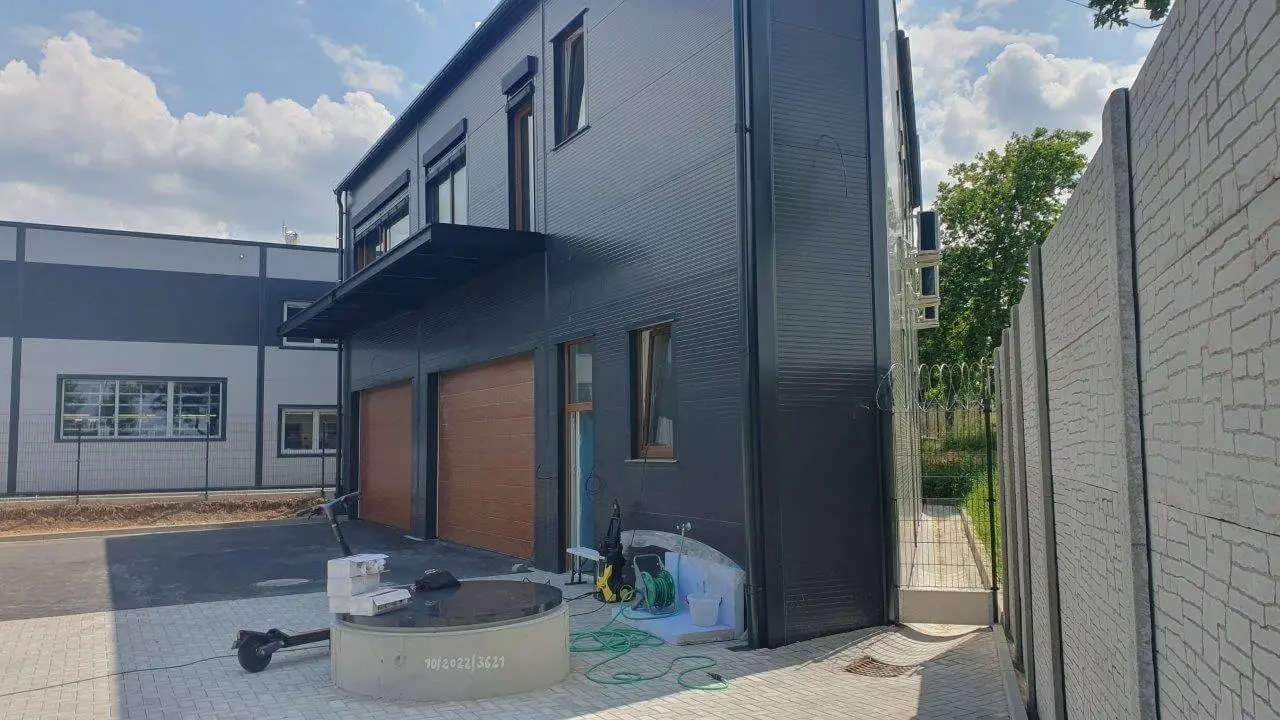 Servisní hala se zázemím v lokalitě Plzeň, rozměry 13,5 x 16,5 m – fotografie 6