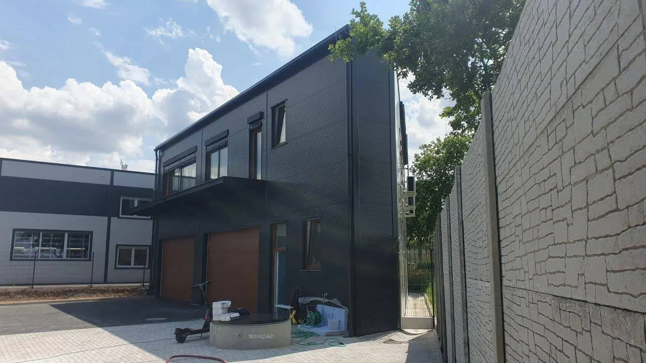Servisní hala se zázemím v lokalitě Plzeň, rozměry 13,5 x 16,5 m – fotografie 7