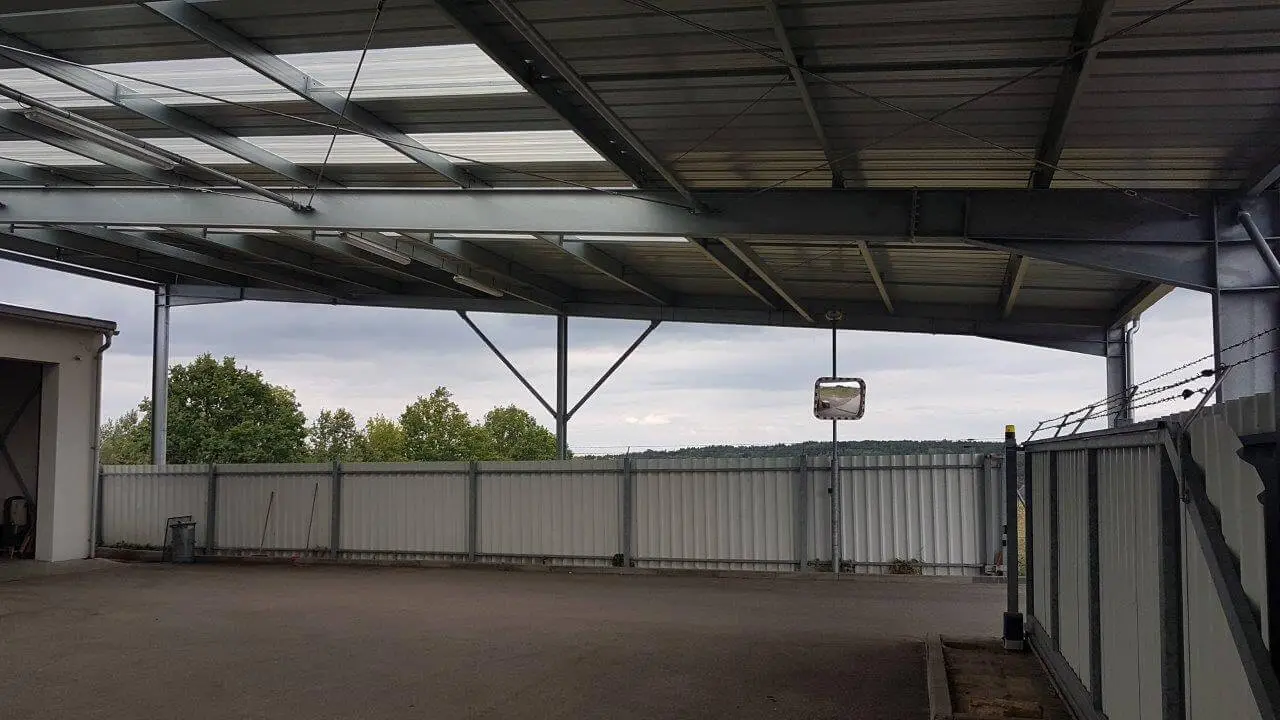 Přístřešek v lokalitě Kamenný Újezd u Českých Budějovice, rozměry hala 28 x 35 m a přístřešek 19,5 x 35 m – fotografie 6