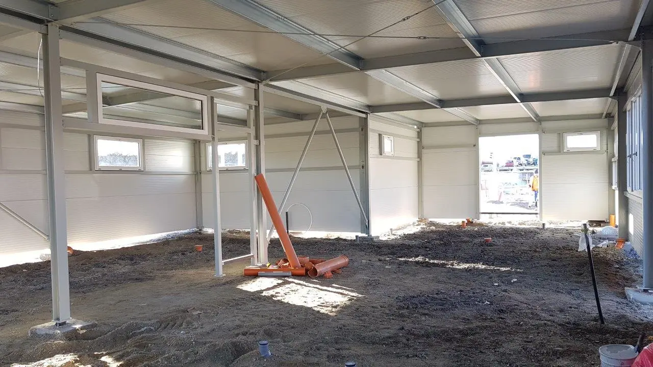 Zázemí pro obsluhu v lokalitě České Budějovice, rozměry 11,5 x 18 m – fotografie 7
