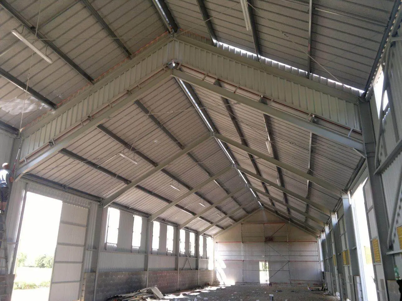 Zemědělská hala v lokalitě Blanička - Strunkovice nad Blanicí, rozměry 12 x 42 m – fotografie 4