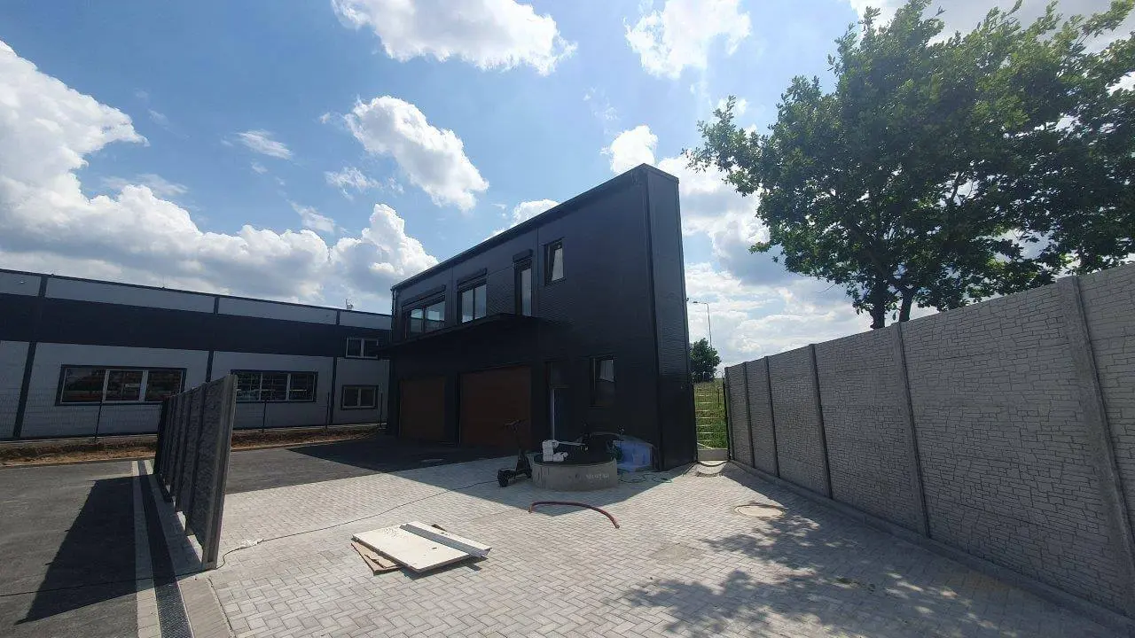Servisní hala se zázemím v lokalitě Plzeň, rozměry 13,5 x 16,5 m – fotografie 4