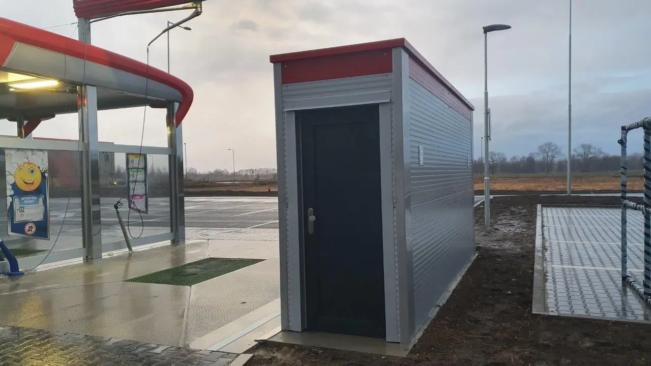 Zázemí pro obsluhu v lokalitě České Budějovice, rozměry 11,5 x 18 m – fotografie 11