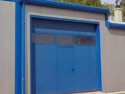 Prosvětlení ve vratech