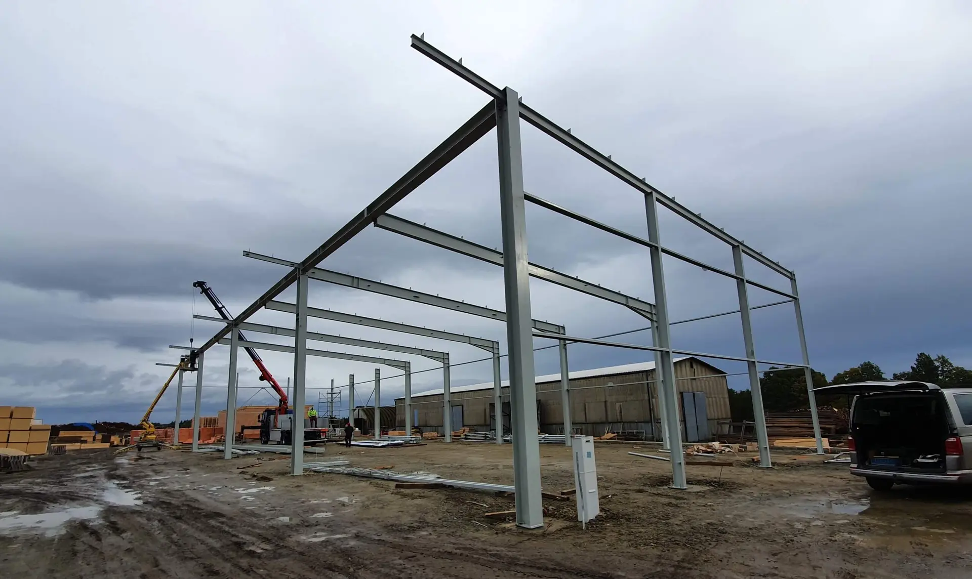 Přístřešek pro dřevařskou výrobu v lokalitě Mirkovice - Velešín, rozměry 15 x 48 m – fotografie 7