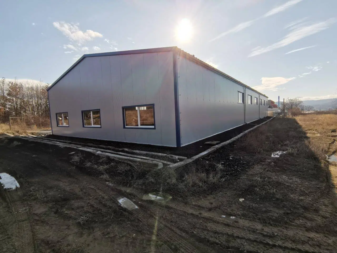 Výrobní a skladové haly v lokalitě Vernéřov - Klášterec nad Ohří, rozměry dvě haly 12 x 36 m a jedna hala 18 x 48 m – fotografie 10