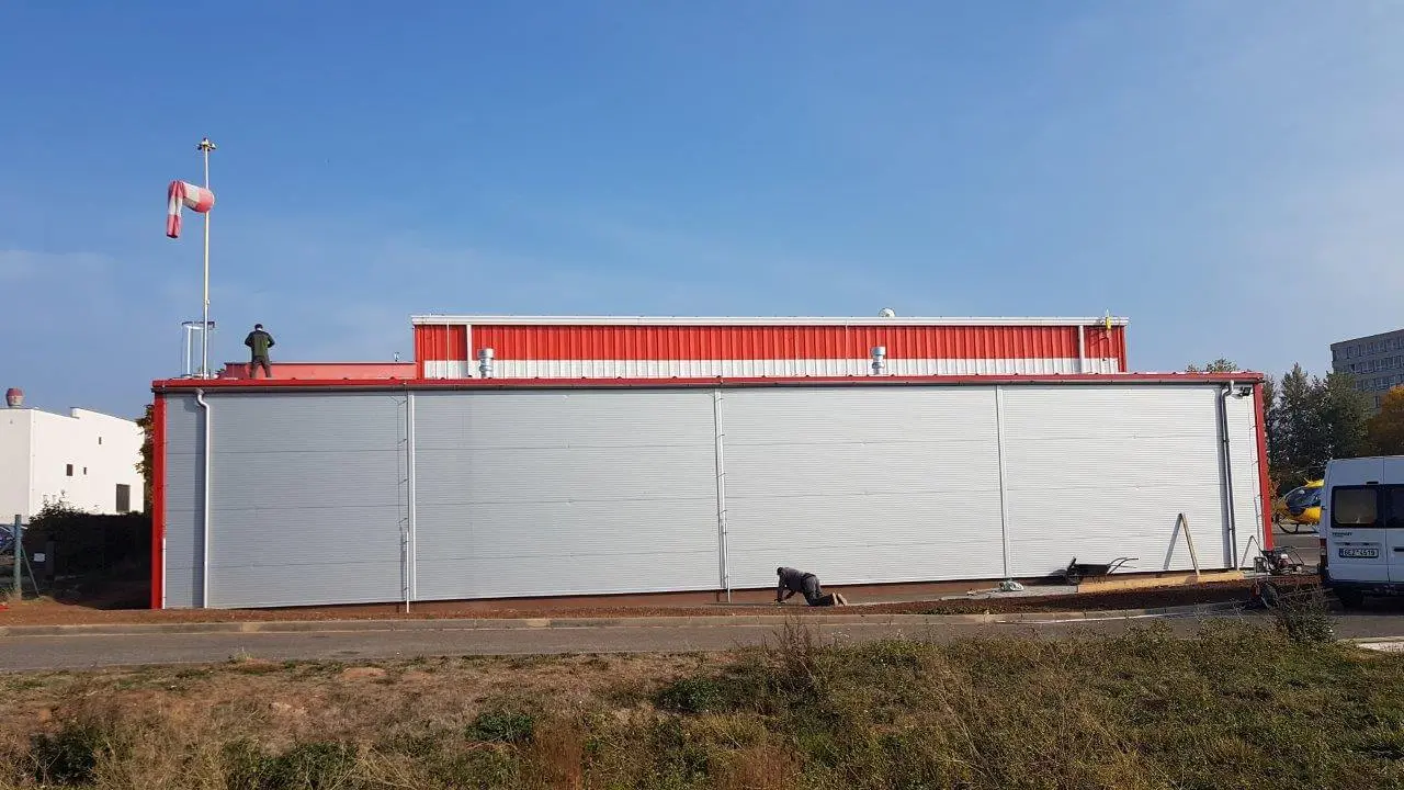 Ocelová konstrukce - Heliport v lokalitě Hradec Králové, rozměry 6 x 25 m – fotografie 4