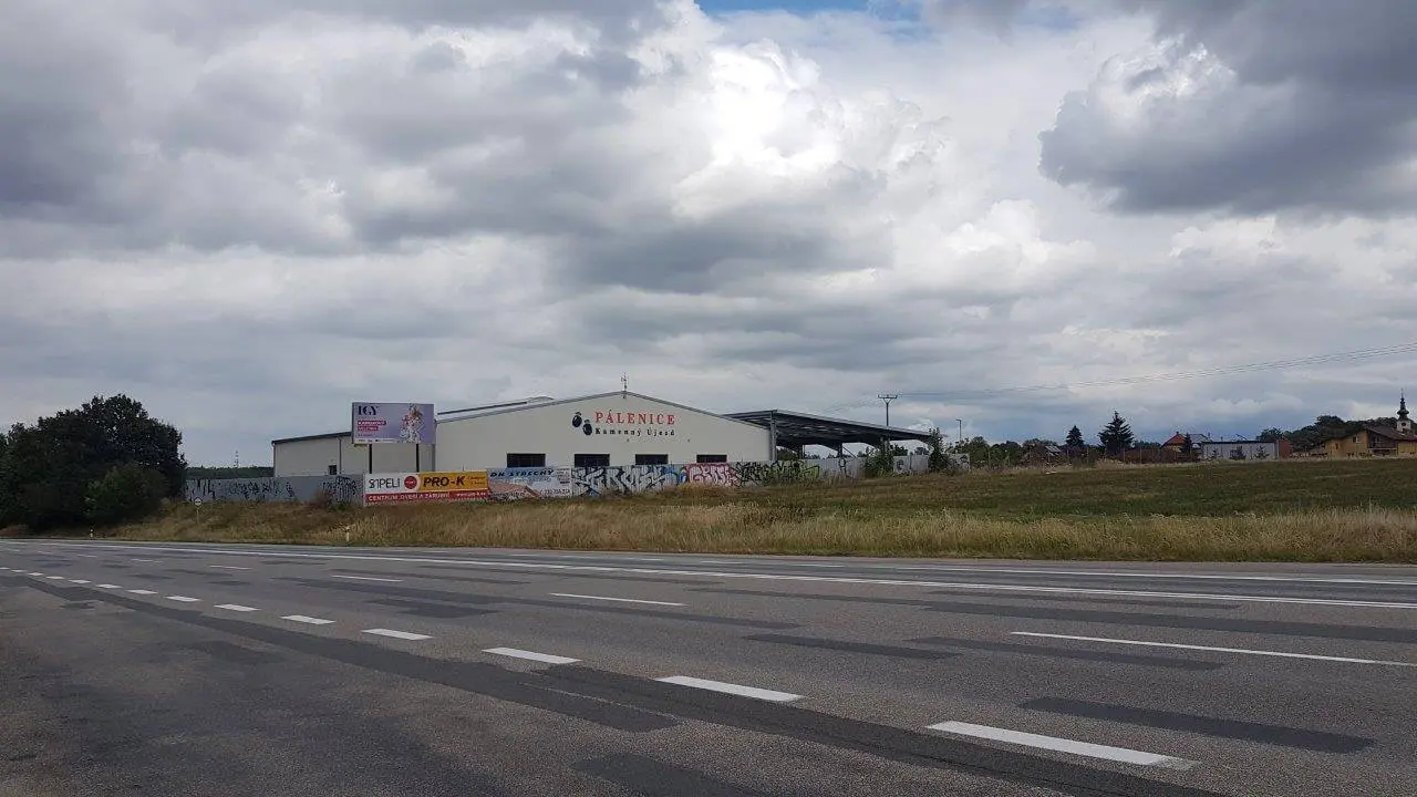 Přístřešek v lokalitě Kamenný Újezd u Českých Budějovice, rozměry hala 28 x 35 m a přístřešek 19,5 x 35 m – fotografie 9