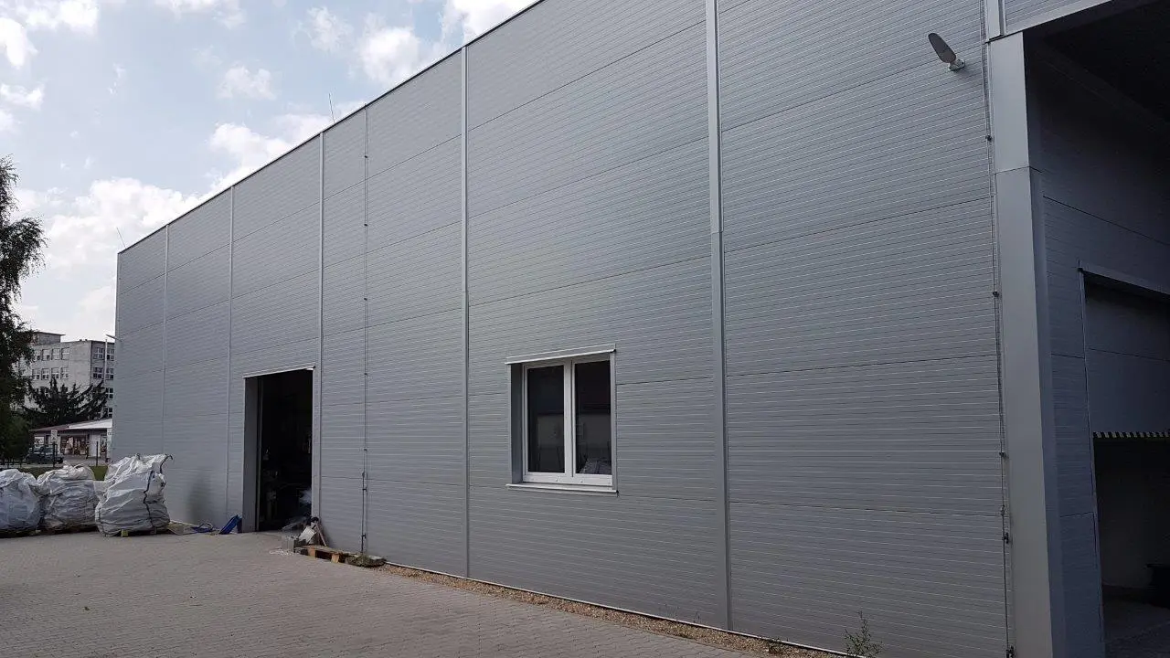 Výrobní hala v lokalitě Trutnov, rozměry 8,5 x 14 m a 25 x 14 m – fotografie 3