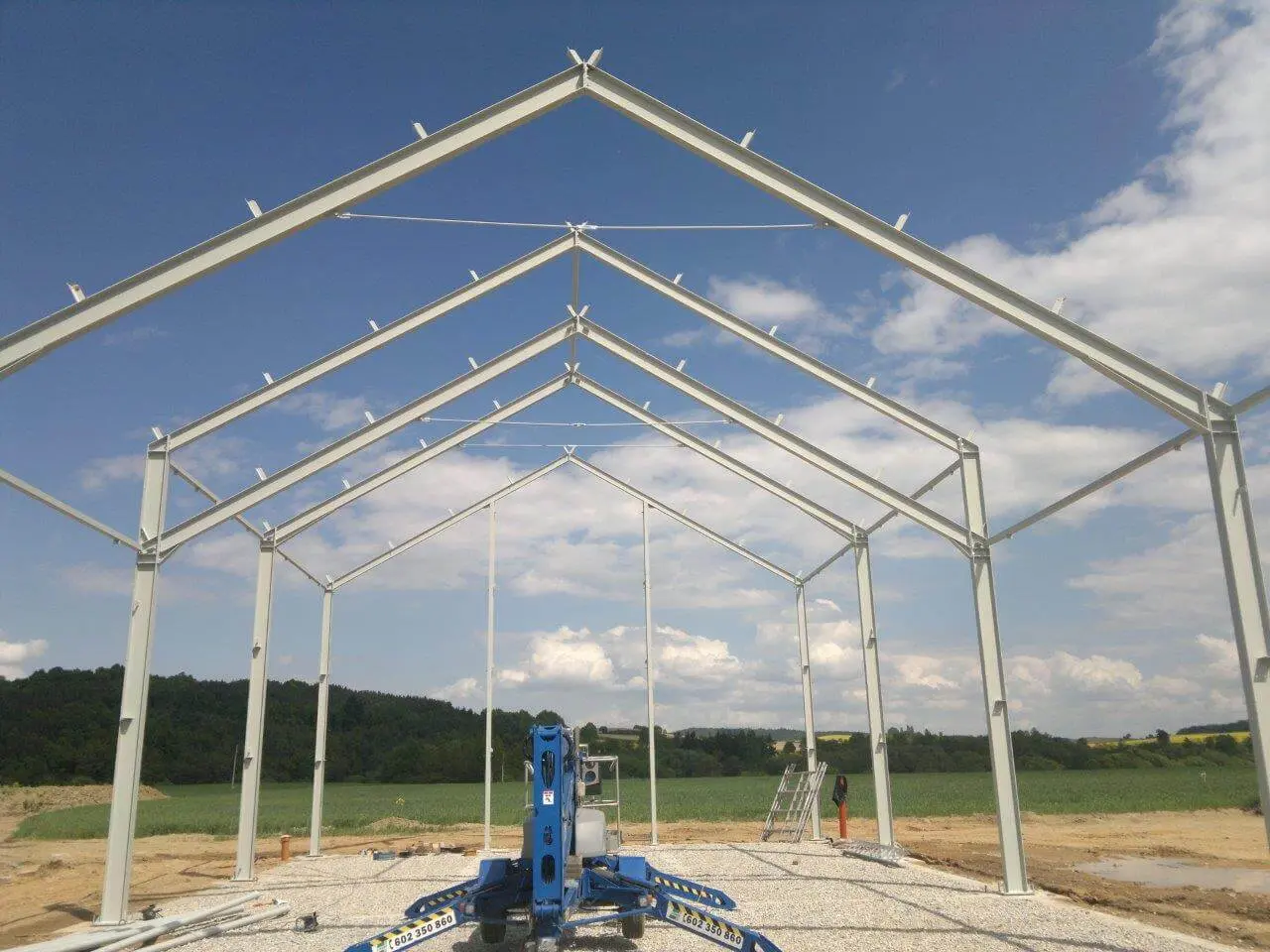Zemědělská hala v lokalitě Blanička - Strunkovice nad Blanicí, rozměry 12 x 42 m – fotografie 9