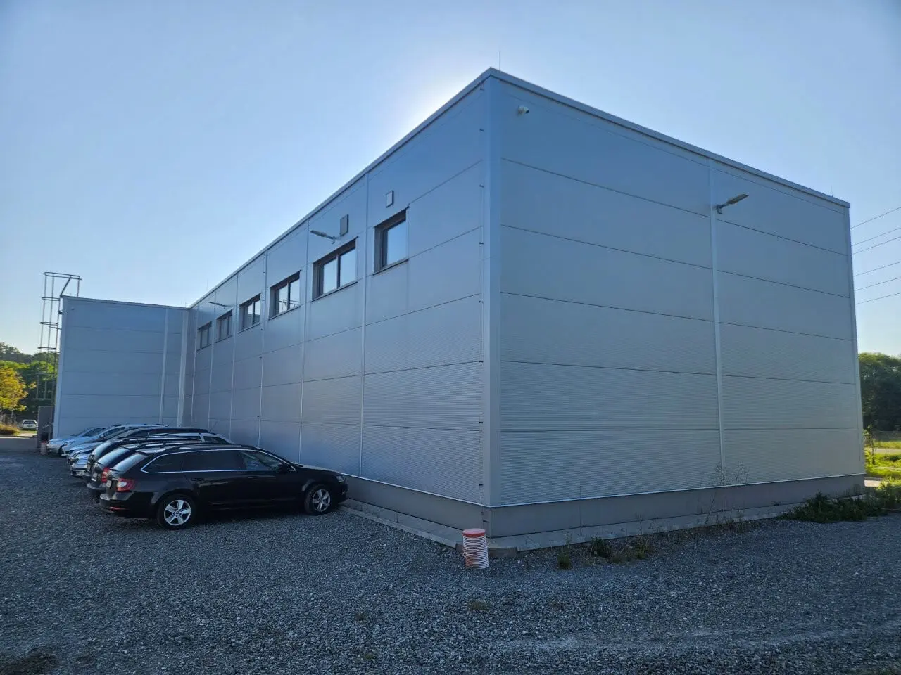 Velkoobchod s květinami v lokalitě Letkov u Plzně, rozměry 11,5 x 28 + 30 x 20,5 m – fotografie 11