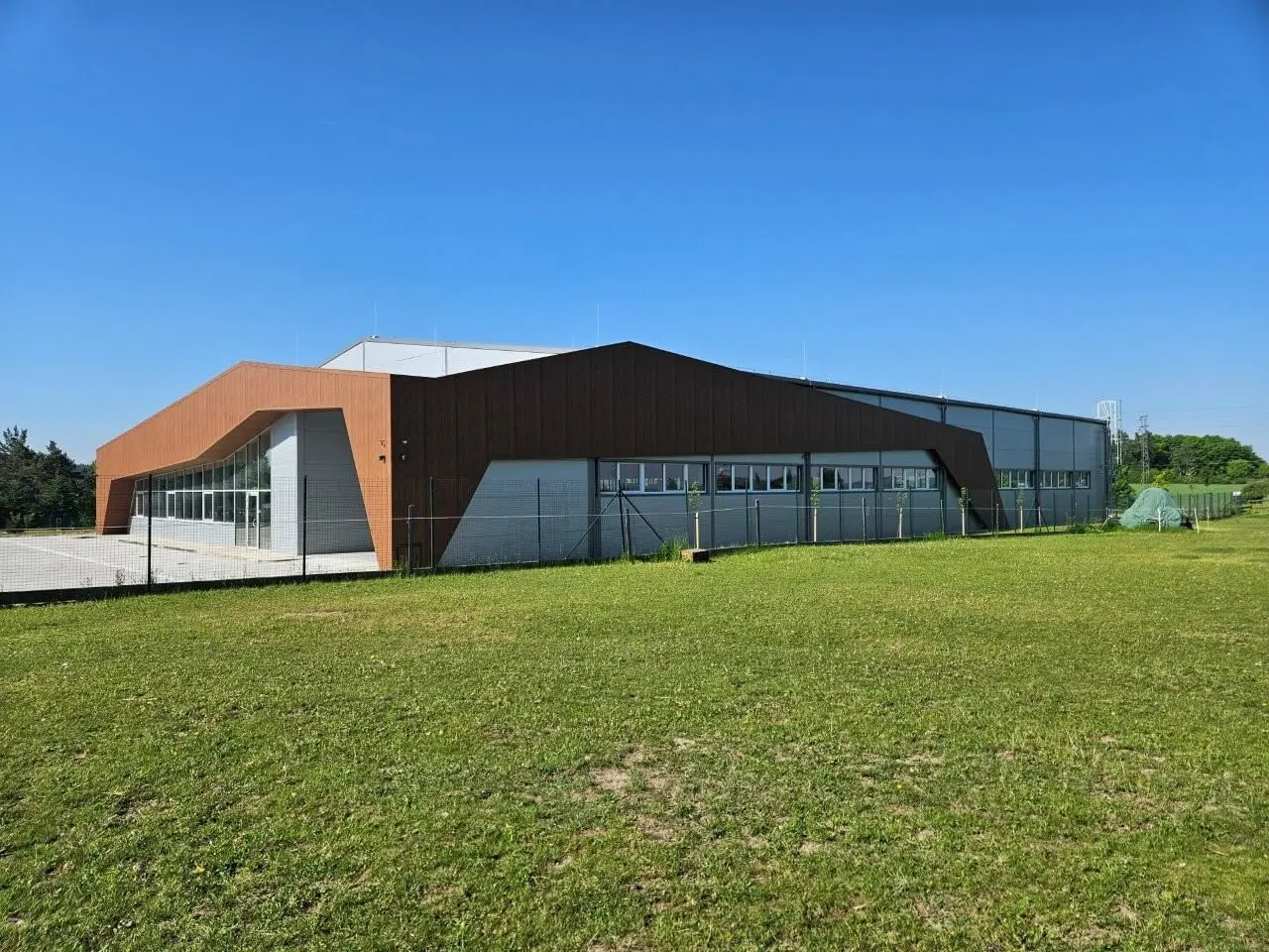 Skladová hala s expedicí v lokalitě Písek, rozměry 30 x 54 m – fotografie 4