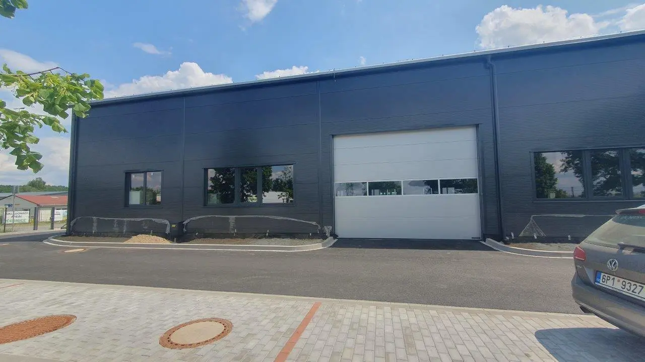 Administrativní a výrobní hala v lokalitě Plzeň, rozměry 24 x 30 m – fotografie 4
