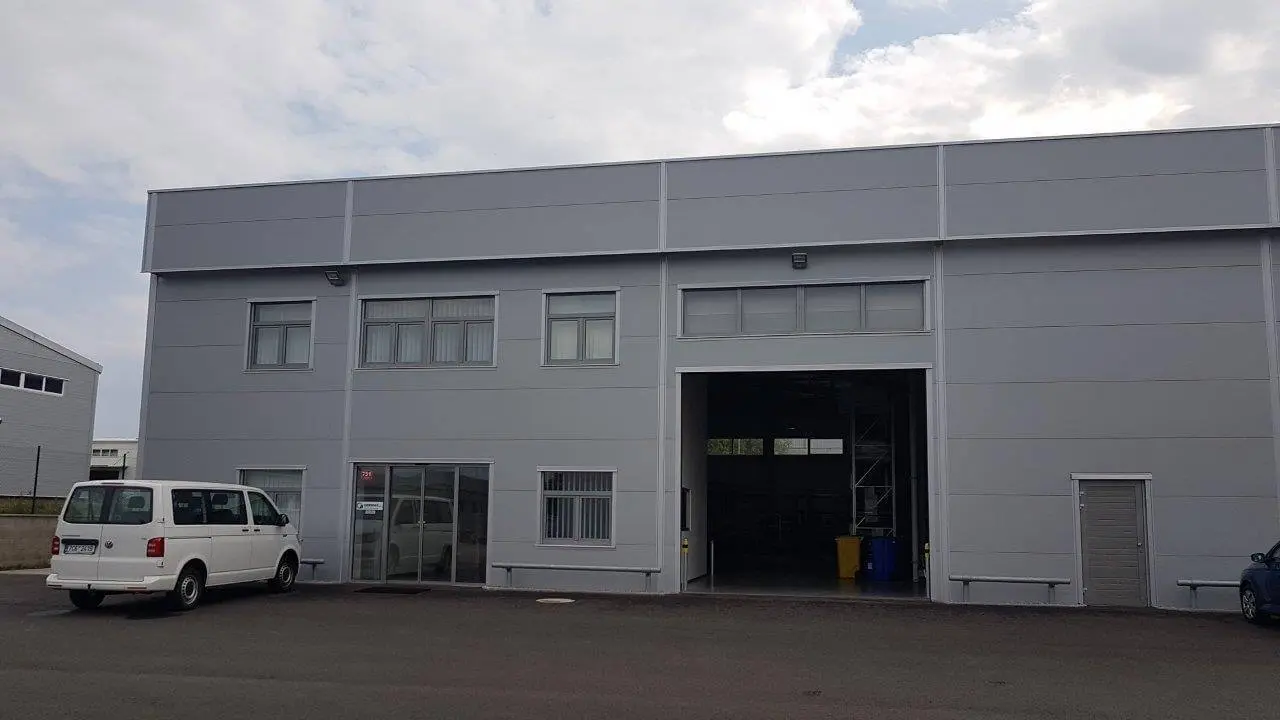 Výrobní hala v lokalitě České Budějovice, rozměry 2 x 16,5 x 35 m – fotografie 6
